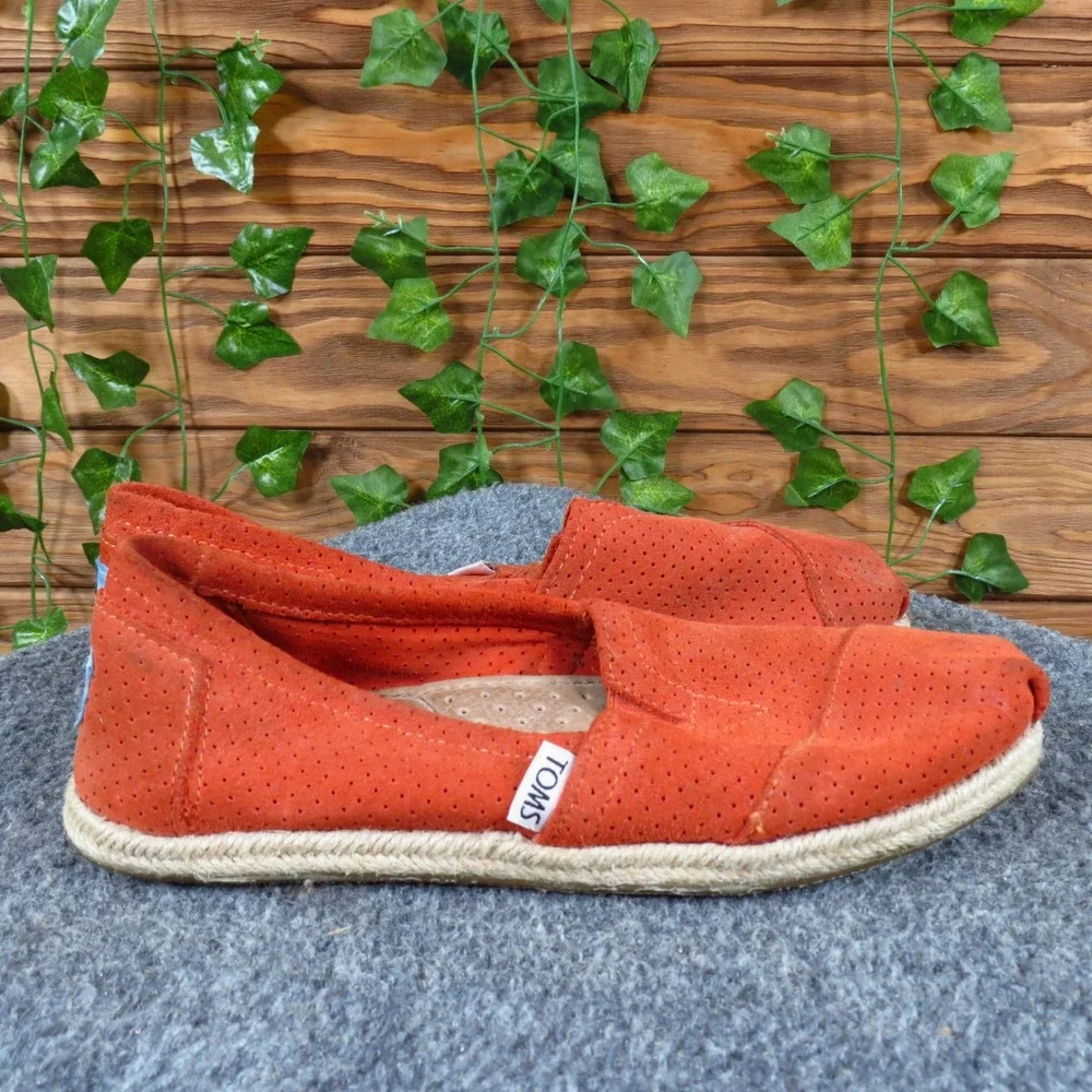 TOMS Perforated Suede Espadrille‎ Women Shoe Size 6.5 Casual Slip On Flat Orange